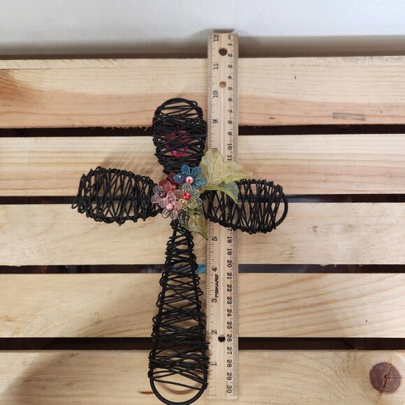 Metal Cross W/ Flowers Blk  10"Long, 7"Wide - Picture 5 of 5